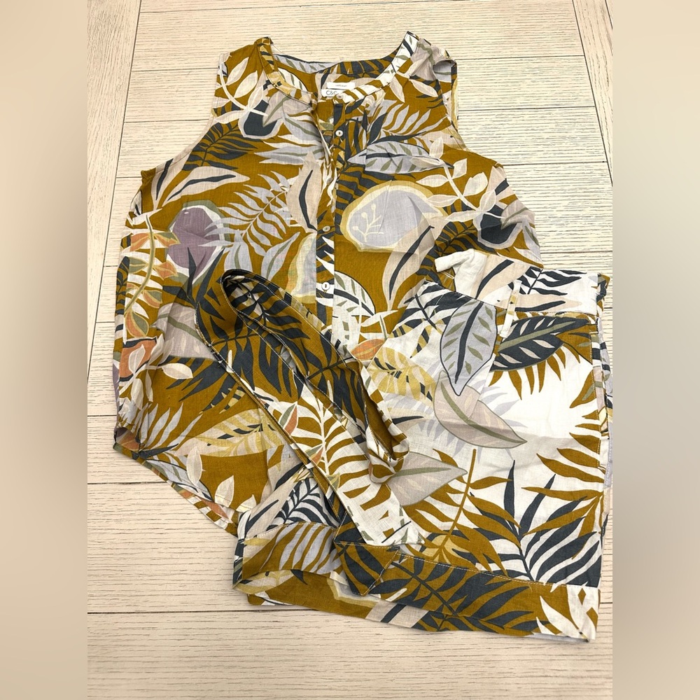 C&C CALIFORNIA LINEN TROPICAL TOP & SHORTS SET. WOMEN’S LG/XL